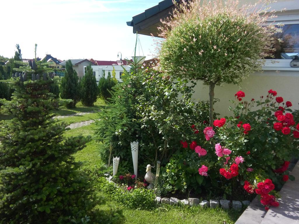 Villa Honoratka Z Prywatnym Polem Do Gry W Mini Golf Rewal Eksteriør billede